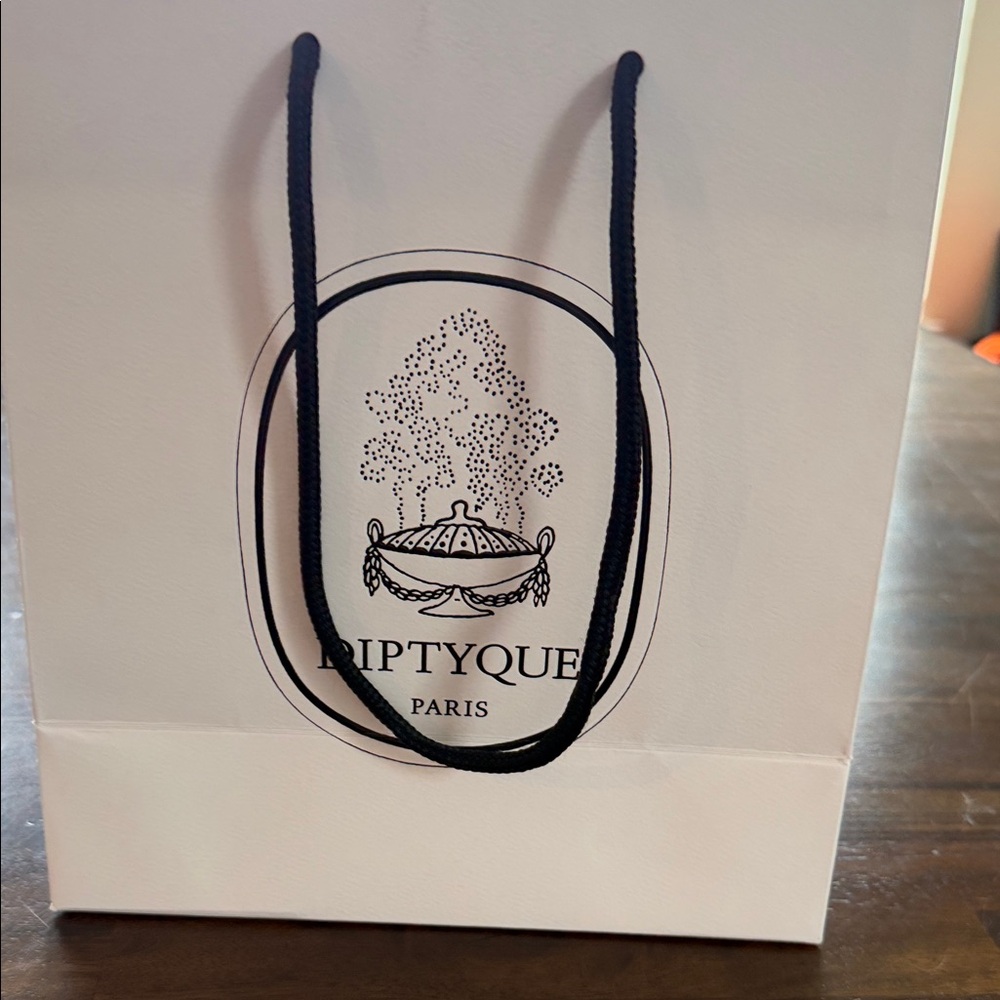 diptyque White Gift Bag with Black Logo and Handles